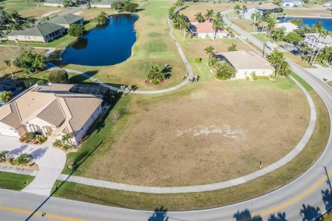 Terreno en venta en Punta Gorda, Florida № 1085374 - foto 1