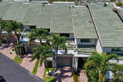 Adosado en venta en Highland Beach, Florida, 3 dormitorios, 199.65 m2 № 1099017 - foto 6