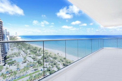 Condominio en venta en Bal Harbour, Florida, 2 dormitorios, 184.32 m2 № 1402613 - foto 3