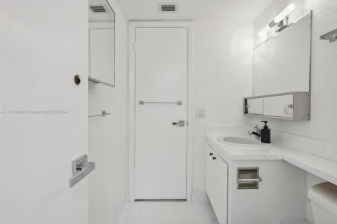 Condominio en venta en Miami Beach, Florida, 2 dormitorios, 99.5 m2 № 1402658 - foto 7