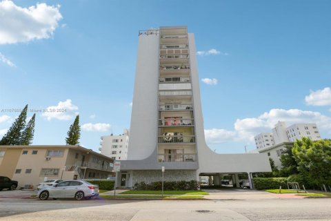 Condominio en venta en Miami Beach, Florida, 2 dormitorios, 99.5 m2 № 1402658 - foto 24