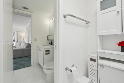 Condominio en venta en Miami Beach, Florida, 2 dormitorios, 99.5 m2 № 1402658 - foto 11