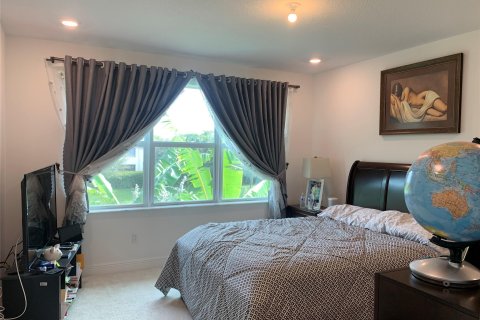 Touwnhouse à vendre à Deerfield Beach, Floride: 3 chambres, 151.24 m2 № 1060383 - photo 7
