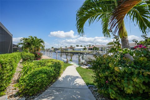 Villa ou maison à vendre à Punta Gorda, Floride: 3 chambres, 199.18 m2 № 1066627 - photo 28