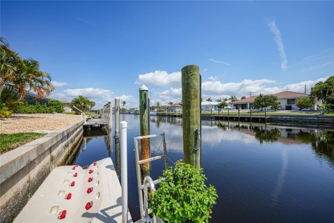 Villa ou maison à vendre à Punta Gorda, Floride: 3 chambres, 199.18 m2 № 1066627 - photo 30