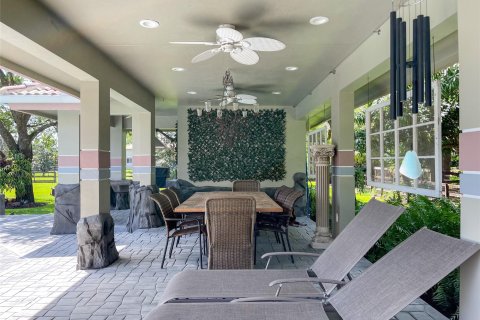 Villa ou maison à vendre à Southwest Ranches, Floride: 5 chambres, 358.05 m2 № 1027192 - photo 16