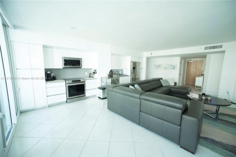 Condo in Sunny Isles Beach, Florida, 2 bedrooms  № 1236786 - photo 24