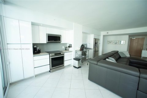 Condo in Sunny Isles Beach, Florida, 2 bedrooms  № 1236786 - photo 22