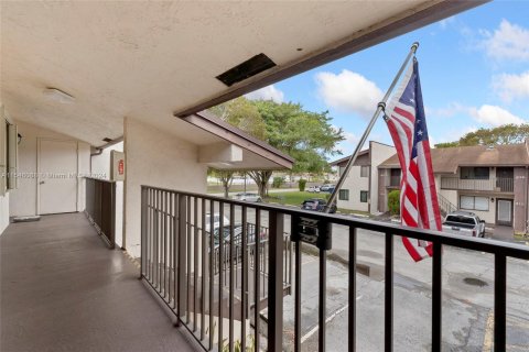 Condominio en venta en Margate, Florida, 2 dormitorios, 94.67 m2 № 1054407 - foto 3