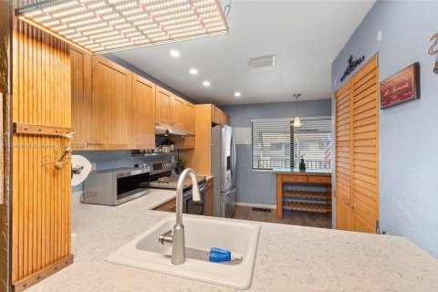 Condominio en venta en Margate, Florida, 2 dormitorios, 94.67 m2 № 1054407 - foto 14