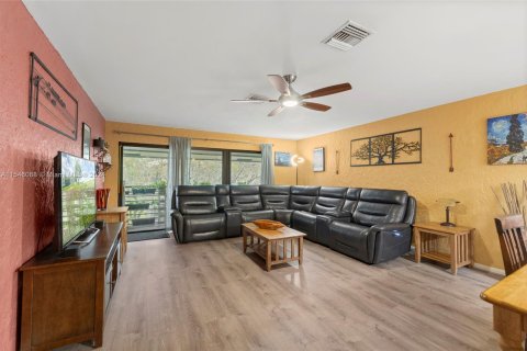 Condominio en venta en Margate, Florida, 2 dormitorios, 94.67 m2 № 1054407 - foto 7