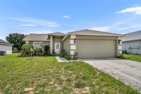 Villa ou maison à vendre à Davenport, Floride: 3 chambres, 102.94 m2 № 1335334 - photo 2