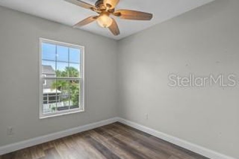 Townhouse in Winter Springs, Florida 3 bedrooms, 125.33 sq.m. № 1346544 - photo 8