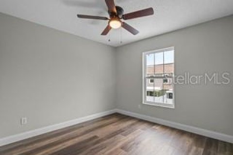 Townhouse in Winter Springs, Florida 3 bedrooms, 125.33 sq.m. № 1346544 - photo 7