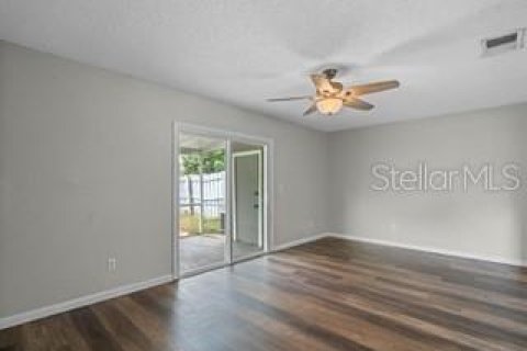 Townhouse in Winter Springs, Florida 3 bedrooms, 125.33 sq.m. № 1346544 - photo 10