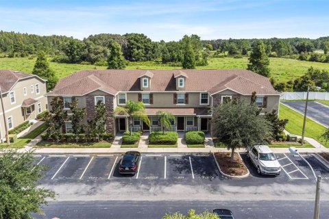 Touwnhouse à vendre à Wesley Chapel, Floride: 3 chambres, 144.83 m2 № 1285855 - photo 6