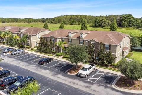 Touwnhouse à vendre à Wesley Chapel, Floride: 3 chambres, 144.83 m2 № 1285855 - photo 4