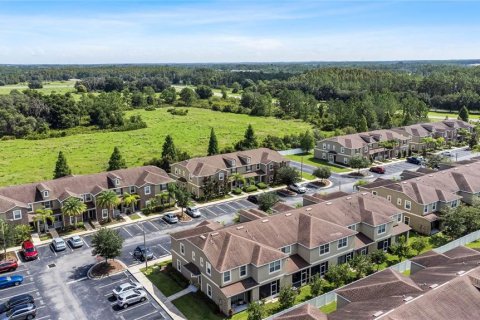 Touwnhouse à vendre à Wesley Chapel, Floride: 3 chambres, 144.83 m2 № 1285855 - photo 11