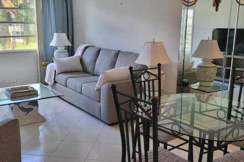 Condominio en venta en Lauderdale Lakes, Florida, 1 dormitorio, 63.55 m2 № 1044936 - foto 3