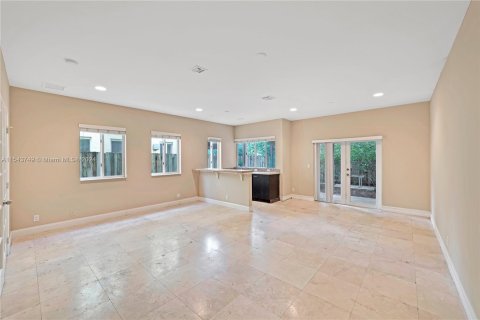 Townhouse in Fort Lauderdale, Florida 4 bedrooms, 260.22 sq.m. № 1044935 - photo 5