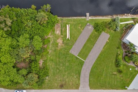 Terreno en venta en Punta Gorda, Florida № 1361675 - foto 4