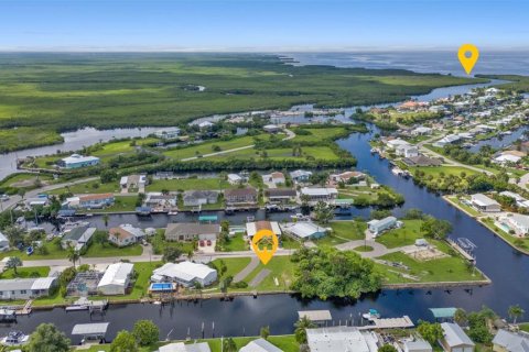 Terreno en venta en Punta Gorda, Florida № 1361675 - foto 1