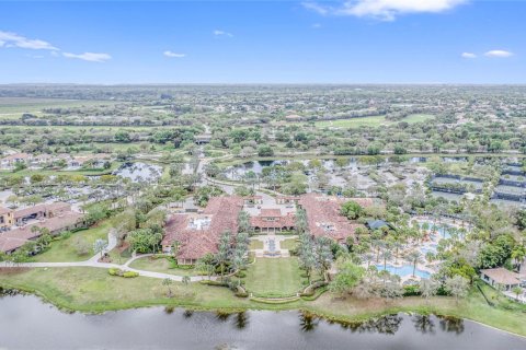 Villa ou maison à vendre à Parkland, Floride: 5 chambres, 399.39 m2 № 1050211 - photo 1