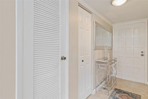 Condo in Lauderhill, Florida, 2 bedrooms  № 1050195 - photo 26