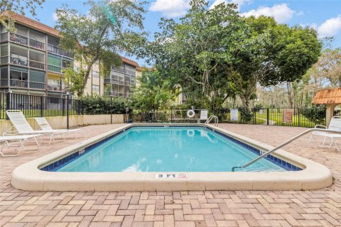 Copropriété à vendre à Lauderhill, Floride: 2 chambres, 110.46 m2 № 1050195 - photo 6