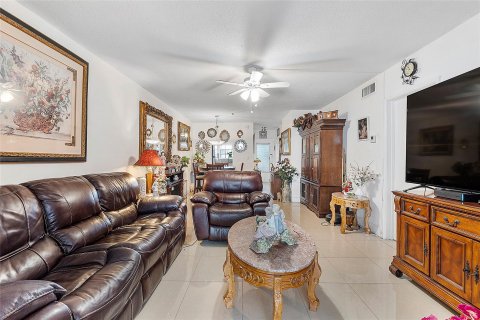 Copropriété à vendre à Lighthouse Point, Floride: 2 chambres, 85.47 m2 № 1059065 - photo 11