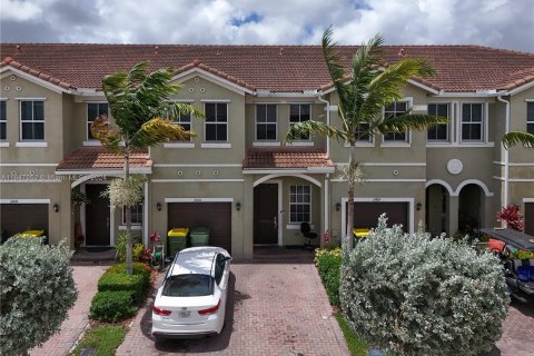 Adosado en venta en Homestead, Florida, 4 dormitorios, 178 m2 № 1329978 - foto 1