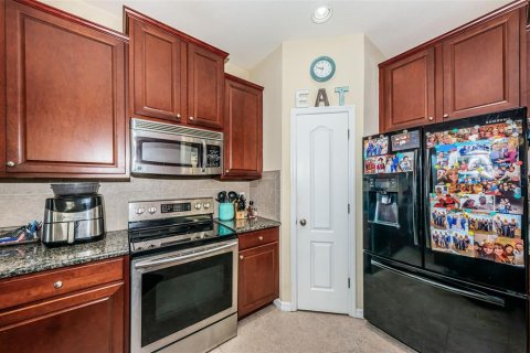 Touwnhouse à vendre à Tampa, Floride: 3 chambres, 164.99 m2 № 1043787 - photo 6