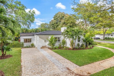 Casa en venta en Miami Shores, Florida, 3 dormitorios, 118.54 m2 № 1060979 - foto 1