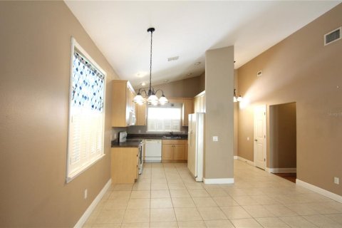 Casa en alquiler en Zephyrhills, Florida, 4 dormitorios, 140.28 m2 № 1350435 - foto 5