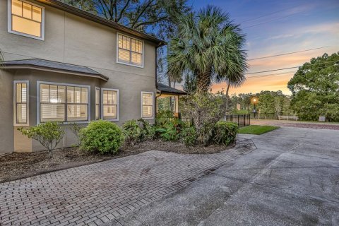 Villa ou maison à vendre à Orlando, Floride: 4 chambres, 211.26 m2 № 1018355 - photo 12