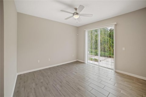 Townhouse in Davenport, Florida 3 bedrooms, 150.32 sq.m. № 1356290 - photo 4