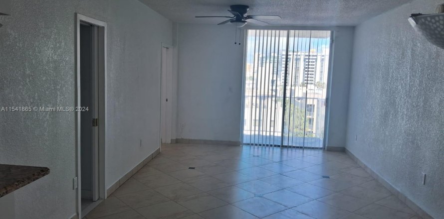 Condo in Miami Beach, Florida, 2 bedrooms  № 1046981