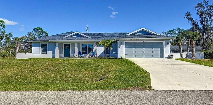 House in North Port, Florida 3 bedrooms, 157.19 sq.m. № 1053497