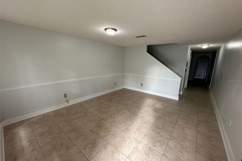 Touwnhouse à vendre à Brandon, Floride: 2 chambres, 129.69 m2 № 1389192 - photo 2