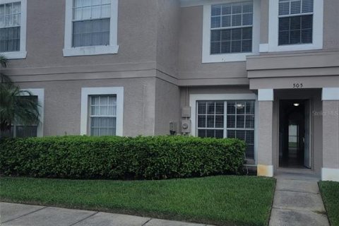 Townhouse in Brandon, Florida 2 bedrooms, 129.69 sq.m. № 1389192 - photo 1