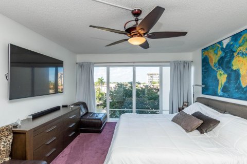 Condominio en venta en Pompano Beach, Florida, 1 dormitorio, 75.72 m2 № 1059022 - foto 26