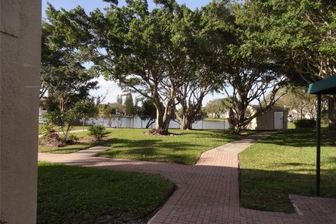 House in Coconut Creek, Florida 2 bedrooms, 157.56 sq.m. № 1059020 - photo 11