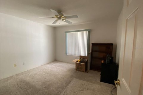 Condo in North Port, Florida, 2 bedrooms  № 1283121 - photo 13