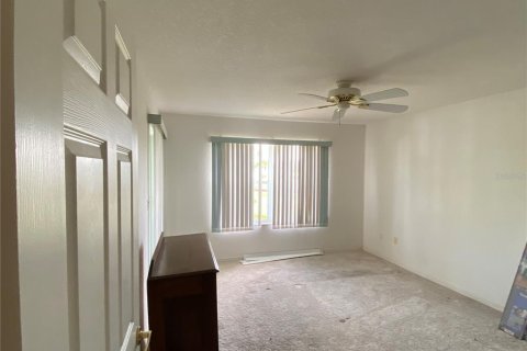 Condo in North Port, Florida, 2 bedrooms  № 1283121 - photo 9