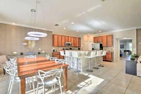 Villa ou maison à vendre à Kissimmee, Floride: 6 chambres, 326.27 m2 № 1346381 - photo 9