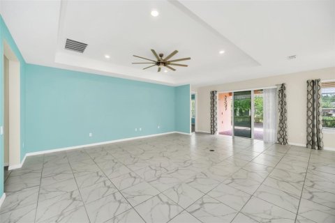 Villa ou maison à vendre à Kissimmee, Floride: 3 chambres, 217.95 m2 № 1346529 - photo 10