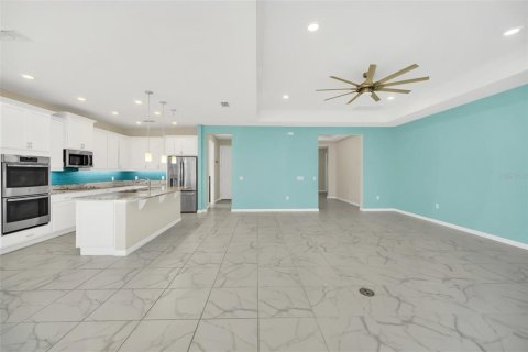 Villa ou maison à vendre à Kissimmee, Floride: 3 chambres, 217.95 m2 № 1346529 - photo 9