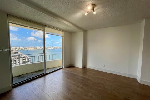 Copropriété à louer à Miami, Floride: 1 chambre, 68.28 m2 № 1345505 - photo 5