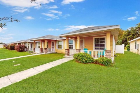 Duplex à vendre à Orlando, Floride: 2 chambres, 86.49 m2 № 1428670 - photo 3