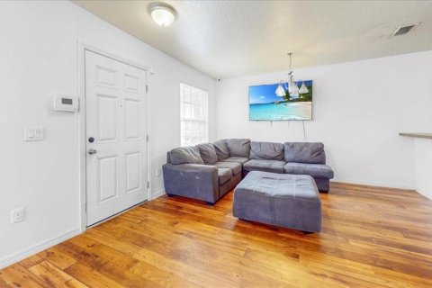 Duplex à vendre à Orlando, Floride: 2 chambres, 86.49 m2 № 1428670 - photo 5